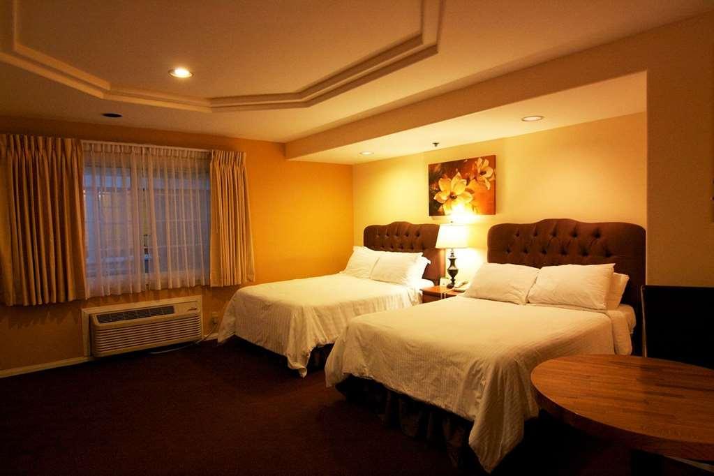 Wilshire Crest Hotel Los Angeles Room photo